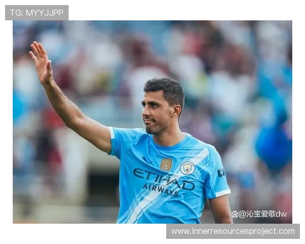 英超豪门曼城在赛季中表现稳健，持续接近卫冕目标