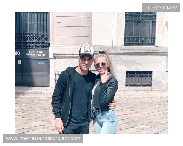 劳塔罗 vs 卢卡库:锋线核心价值与战术适配性对比 劳塔罗 vs 卢卡库:锋线核心价值与战术适配性对比