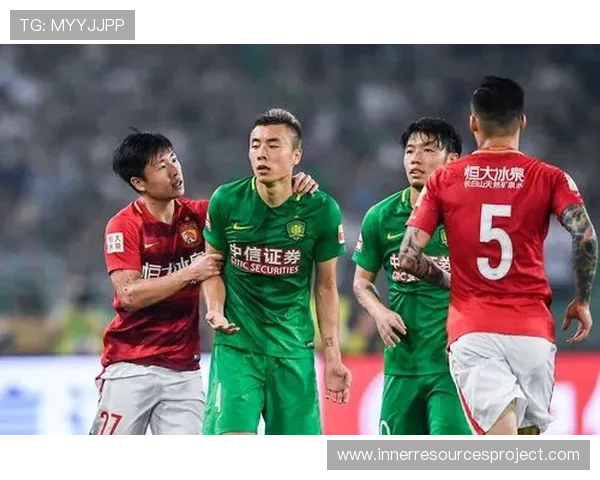 国安高位压迫战术反噬,防线频频被打穿,稳定性面临考验 国安高位压迫战术反噬,防线频频被打穿,稳定性面临考验