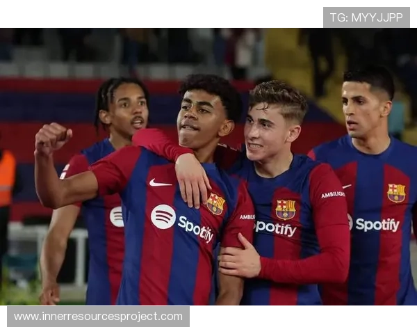 巴萨控球优势与比赛失控矛盾凸显，中场结构性漏洞对战术稳定性形成制约