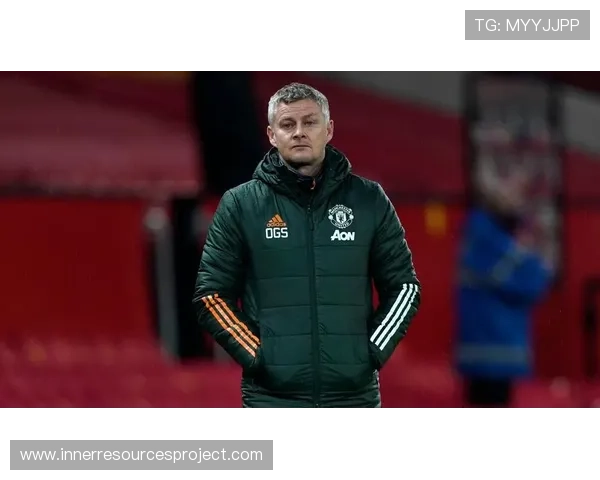 曼联胜势难稳,关键战表现波动影响争四格局 曼联胜势难稳,关键战表现波动影响争四格局